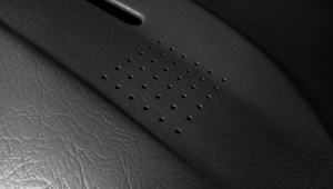 Mercedes 116-series Dashboard-Cover black speaker