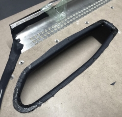 Tuerverkleidungen EINBAUFERTIG schwarz fuer Mercedes W107