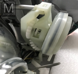 Pair EURO headlights with level adjust for Mercedes SL SLC 107
